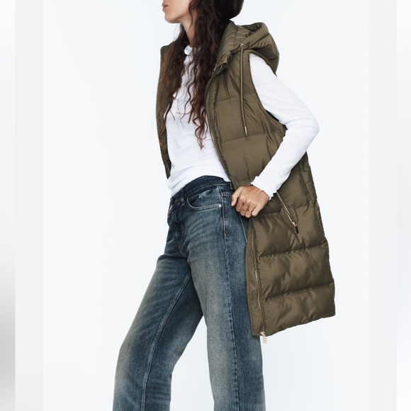Zara Jackets & Blazers - Zara Puffer Vest 💋💄